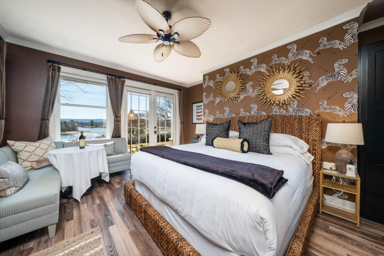 Lookout Point Lakeside Inn هوت سبرنغز المظهر الخارجي الصورة