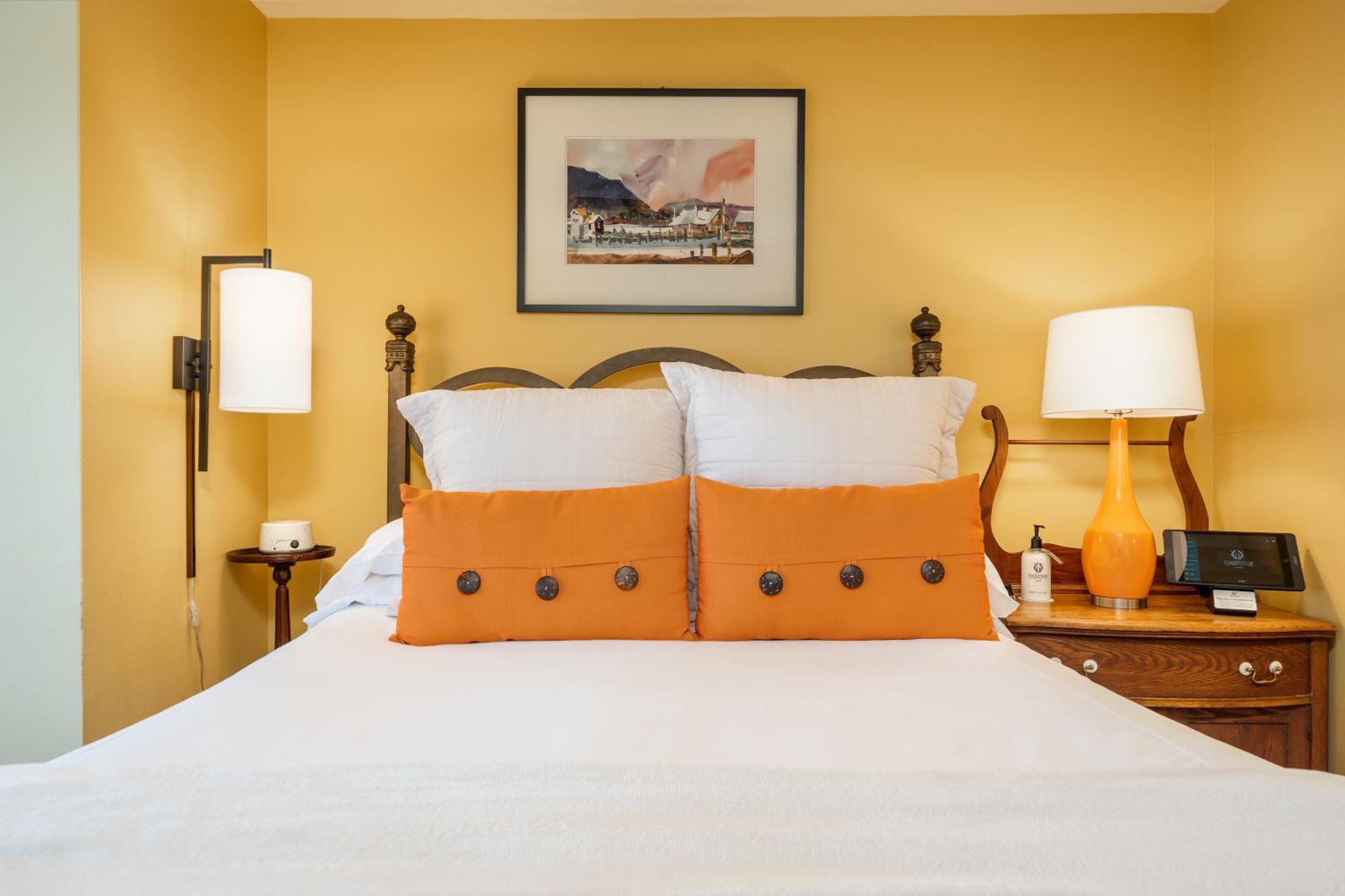 Lookout Point Lakeside Inn هوت سبرنغز المظهر الخارجي الصورة