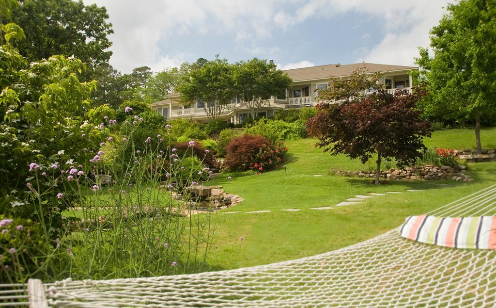 Lookout Point Lakeside Inn هوت سبرنغز المظهر الخارجي الصورة