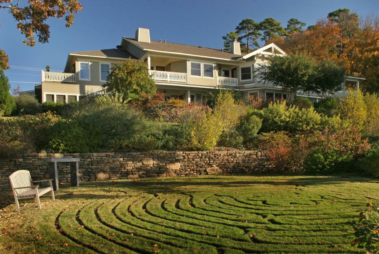 Lookout Point Lakeside Inn هوت سبرنغز المظهر الخارجي الصورة